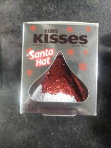 lot 7543 image: 6pk Hersheys Kisses Santa Hat Christmas Chocolate Gift Boxes