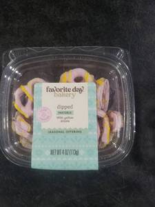 lot 7563 image: 3pk Favorite Day Bakery Dipped Pretzels with Yellow Drizzle