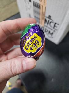 lot 8053 image: 70ctCadbury Creme Egg Collection Chocolate Easter Candy