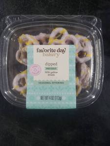 lot 8124 image: 3pk Favorite Day Bakery Dipped Pretzels with Yellow Drizzle