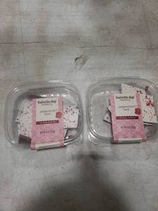 lot 8327 image: 2pk Favorite Day Bakery Peppermint Bark