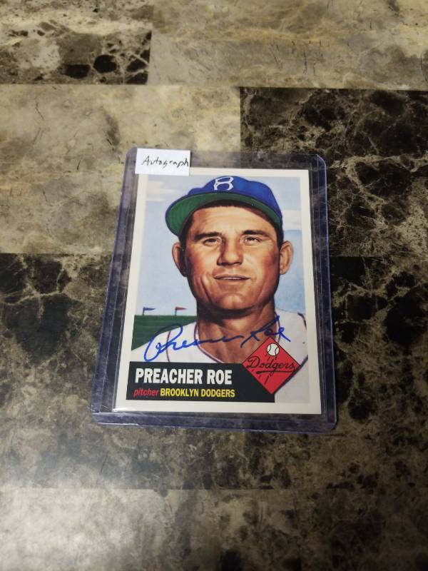 lot 667 image: 1995 Topps Preacher Roe Brooklyn Dodgers Autographed Baseball Card