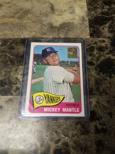 lot 768 image: 1996 Topps Mickey Mantle New York Yankees Baseball Card
