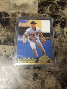 lot 777 image: 1994 Fleer Ultra Cal Ripken Jr. Baltimore Orioles Baseball Card