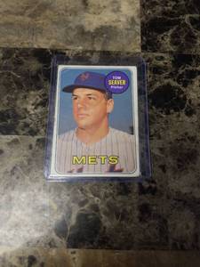 lot 794 image: 1969 Topps Tom Seaver New York Mets Baseball Card