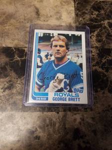 lot 798 image: 1982 Topps George Brett Kansas City Royals Baseball Card