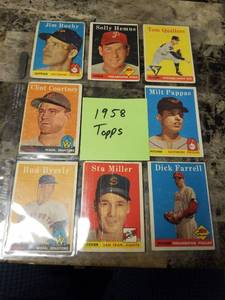 lot 846 image: 8pk 1958 Topps Baseball Cards
