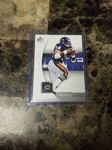 lot 889 image: 2005 Upper Deck SP Authentic Walter Payton Chicago Bears Football Card