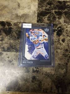 lot 892 image: 2020 Panini Diamond Kings Baseball Blue Frame Mike Piazza New York Mets Baseball Card
