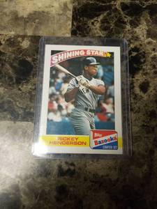 lot 918 image: 1989 Topps Bazook Starter Set Rickey Henderson New York Yankees Baseball Card