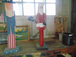 lot 4627 image: Santa Claus Figure - Folk Art - Wood - 36 Tall or so
