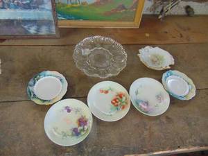 lot 4632 image: Mixed China and Clear Egg Plate
