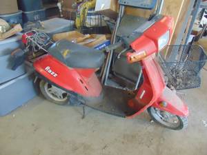 lot 4745 image: Yamaha Razz Scooter