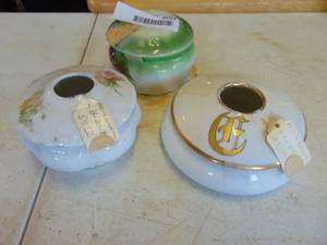 lot 4693 image: 3 - Hair Receivers