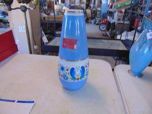 lot 4766 image: Blue Vase 12 tall or so