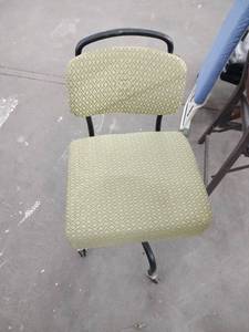 lot 20921 image: Mid-Century Modern Office Chair with Geometric Pattern Upholstery