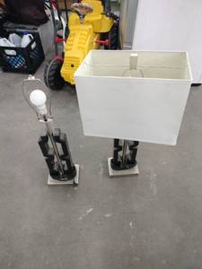 lot 20932 image: Set of 2 Decorative Table Lamps