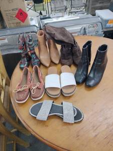 lot 20973 image: Lot of Miscellaneous Shoes