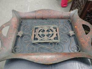 lot 20987 image: Decorative Metal Serving Tray