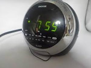 lot 20880 image: Coby CRA79 digital projection AMFM alarm clock radio