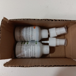 lot 7438 image: Clawzbey Cat Training Spray 2 Pack1.59 Fl Oz.