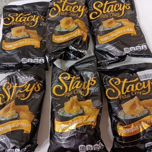 lot 7442 image: 6 Bags Stacy s No Artificial Colors or Flavors Parmesan Garlic and Herb Pita Chips Bag, 7.33 oz