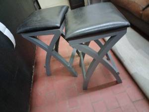 lot 52823 image: counter height bar stools black X-shaped wooden base - Set of 2