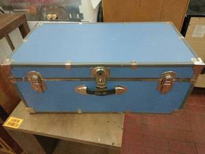 lot 52879 image: Seward Explorer 30-inch wheeled storage trunk in misty blue