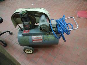 lot 52880 image: vintage Speedaire industrial duty air compressor