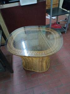 lot 52885 image: vintage organic modern woven wicker rattan side table with Glass Top