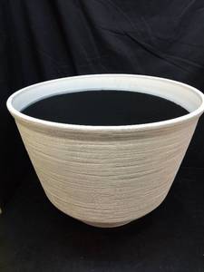 lot 1041 image: Large Plastic Plant Pot with Horizontal Ridge Pattern23x17 tallbeige  - Retail $49