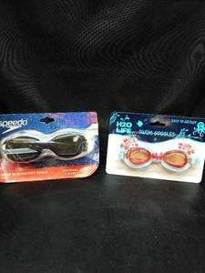 lot 1104 image: Swimming Goggles Set - Speedo and H2O Life Brand - Retail $15