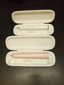 lot 1121 image: Philips Sonicare Electric Toothbrush Set - Retail $70