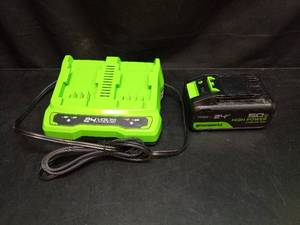 lot 1139 image: Greenworks 24V Lithium-Ion Battery Charger with one 5.0Ah High Power Battery, tested works - Retail $130