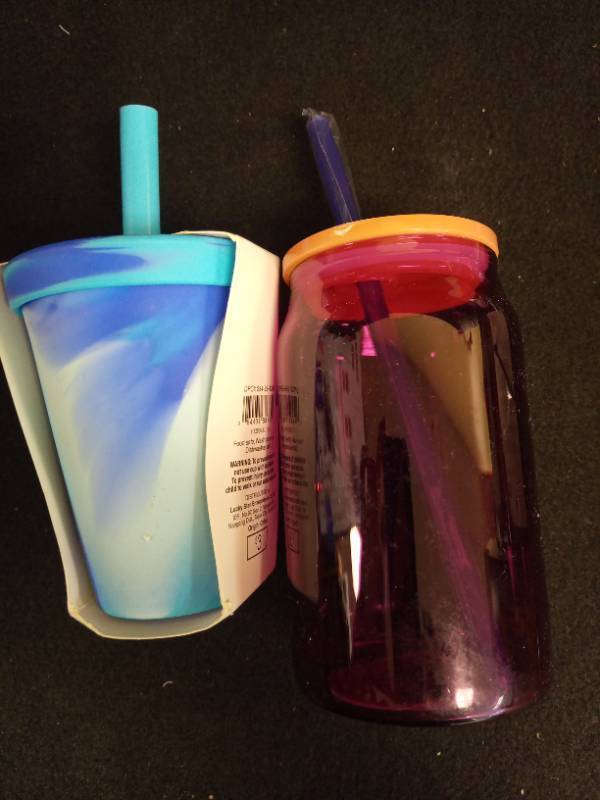 lot 2051 image: Set of 2 Reusable Cups with straws (1 glass, 1 silicone) - Retail $10