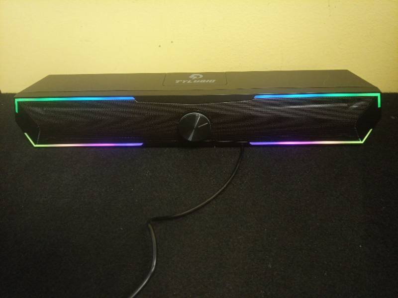 lot 2157 image: Tylubio Bluetooth Computer Speakers - Retail $25