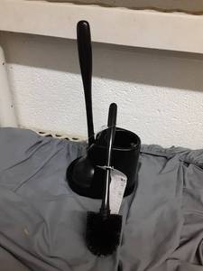 lot 511 image: Mr.SIGA Toilet Bowl Brush and Plunger Set - Retail $0