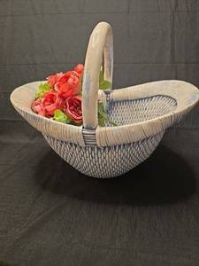 lot 3735 image: Woven Rattan Basket with Handle