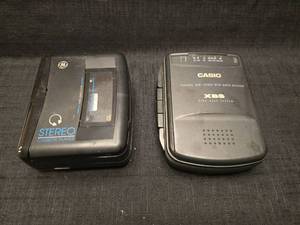 lot 5053 image: Casio XBS Personal Mini Stereo Radio Cassette Player Walkman