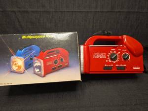 lot 5067 image: Flash Light Radio Emergency Weather Radio with AMFM and Siren