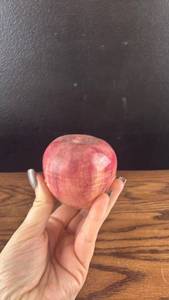 lot 40584 image: Red Apple Paperweight Decorative Stone