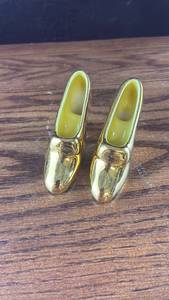 lot 40592 image: 22 Carat Gold Craft USA Glass High Heel Shoes