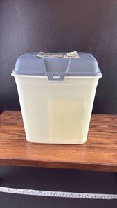 lot 40620 image: All Purpose Storage Canister with Lid