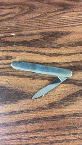lot 40661 image: Stainless Steel Folding Pocket Knife