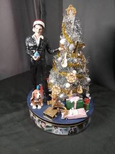 lot 4859 image: Elvis Rock N Roll Christmas Tree Musical Display