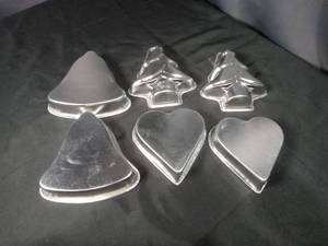 lot 4860 image: Metal  Baking Mold Set