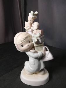lot 4886 image: Precious Moments Bundles of Joy Figurine 1982