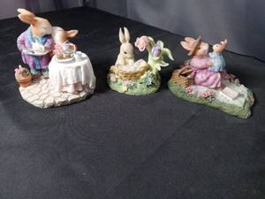 lot 4892 image: Holly Pond Hill Happy Anniversary Bunny Rabbit Figurines Collection by Susan Wheeler