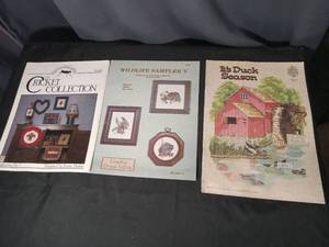 lot 4902 image: Cross Stitch Pattern Books Bundle - Wildlife and Country Themes