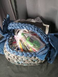 lot 4909 image: Large Embroidery Floss Thread Collection with Storage Basket